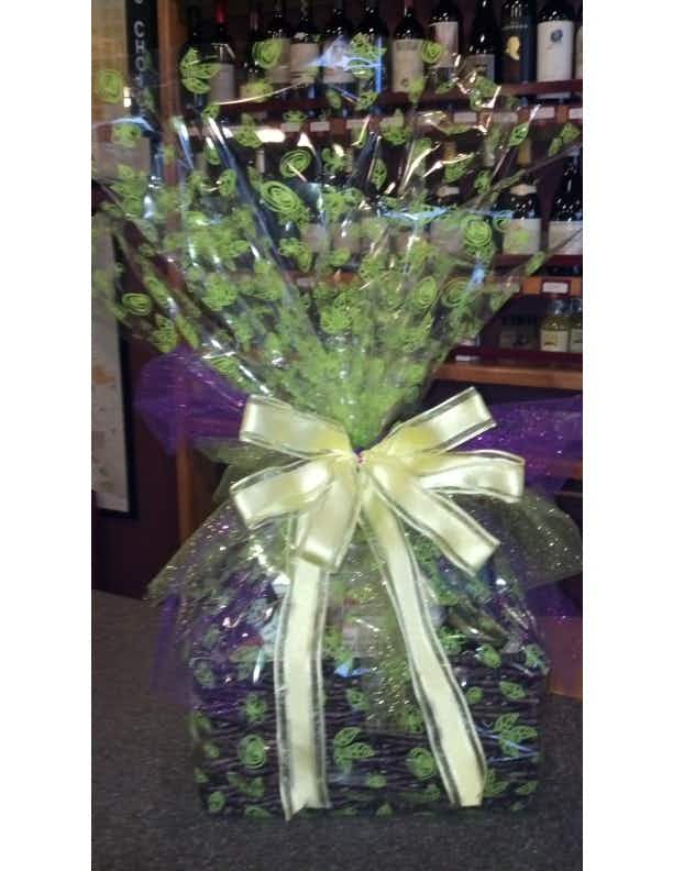 Kona Wine Club Red Wine and Chocolate Gift Basket 750ml