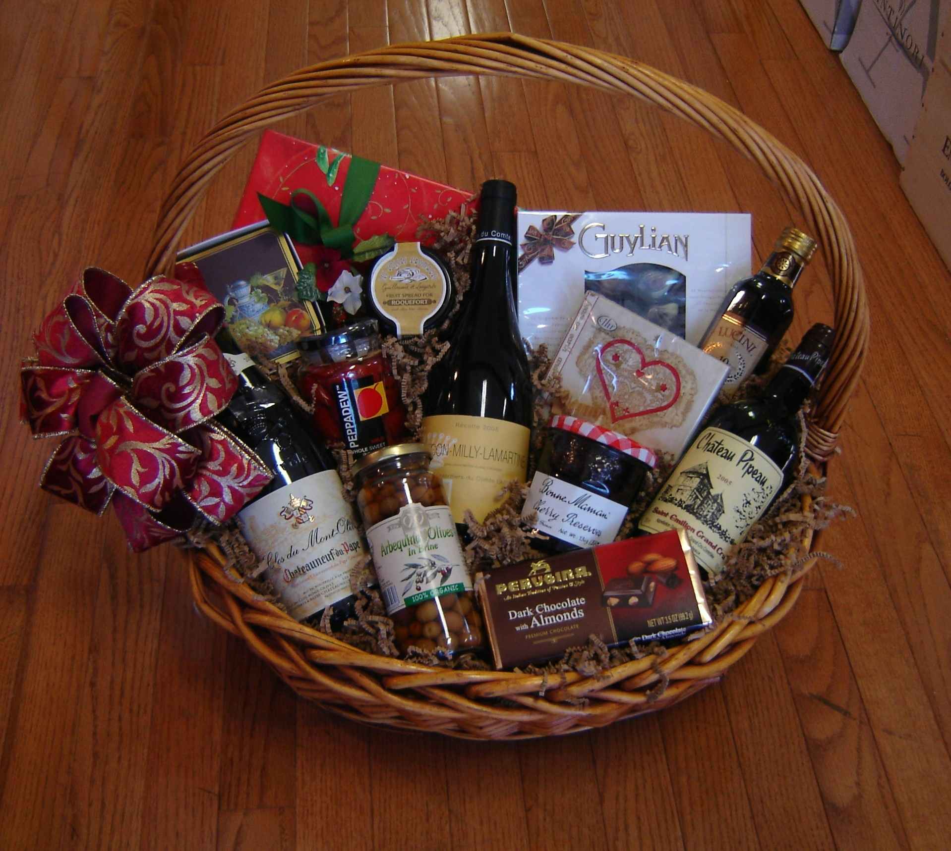 Bottle Shop A Taste Of Europe Gift Basket $250 750ml